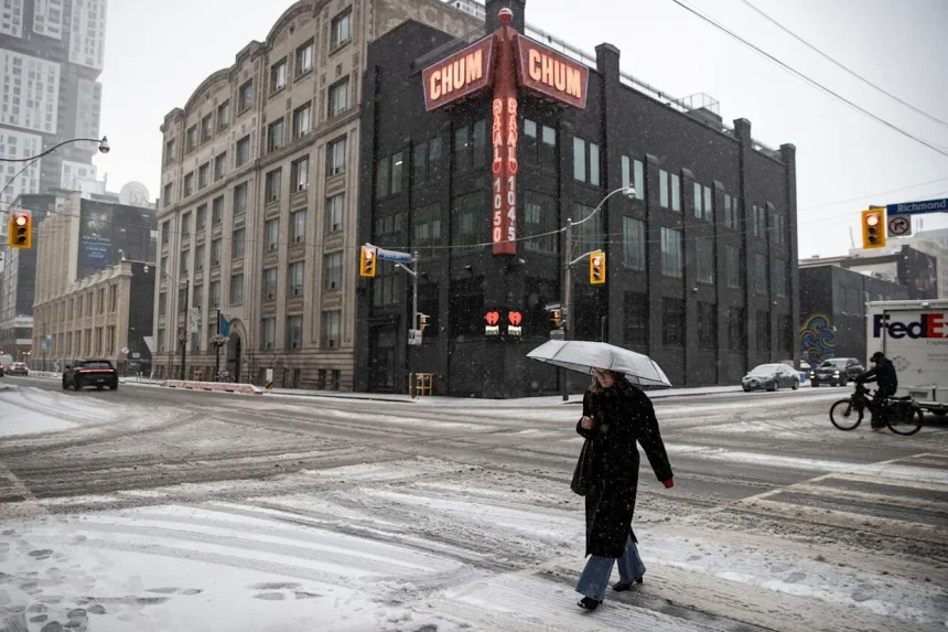 Toronto Records Earliest 5 cm Snowfall in Over 50 Years — Diaspora Communities Urged to Brace for Winter